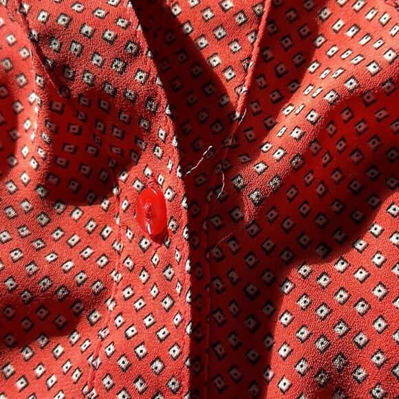 The Limited | Sleeveless Button Down Blouse Size XS - Picture 5 of 11